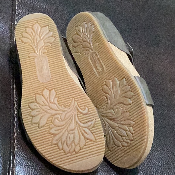 Euro soft by Soffe new sandal. Dark cocoa color with Velcro closing. - Picture 2 of 4